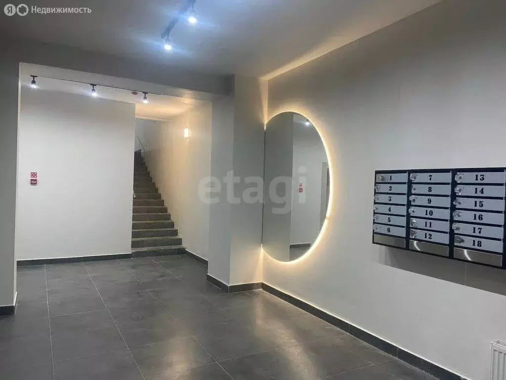 Квартира-студия: Тюмень, улица Революции, 228к6 (28.8 м) - Фото 2