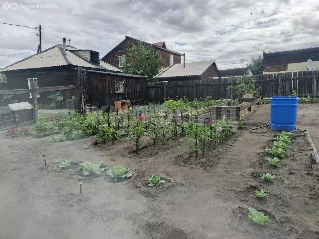 Дом в Кызыл, улица Семирацкого (32 м) - Фото 0
