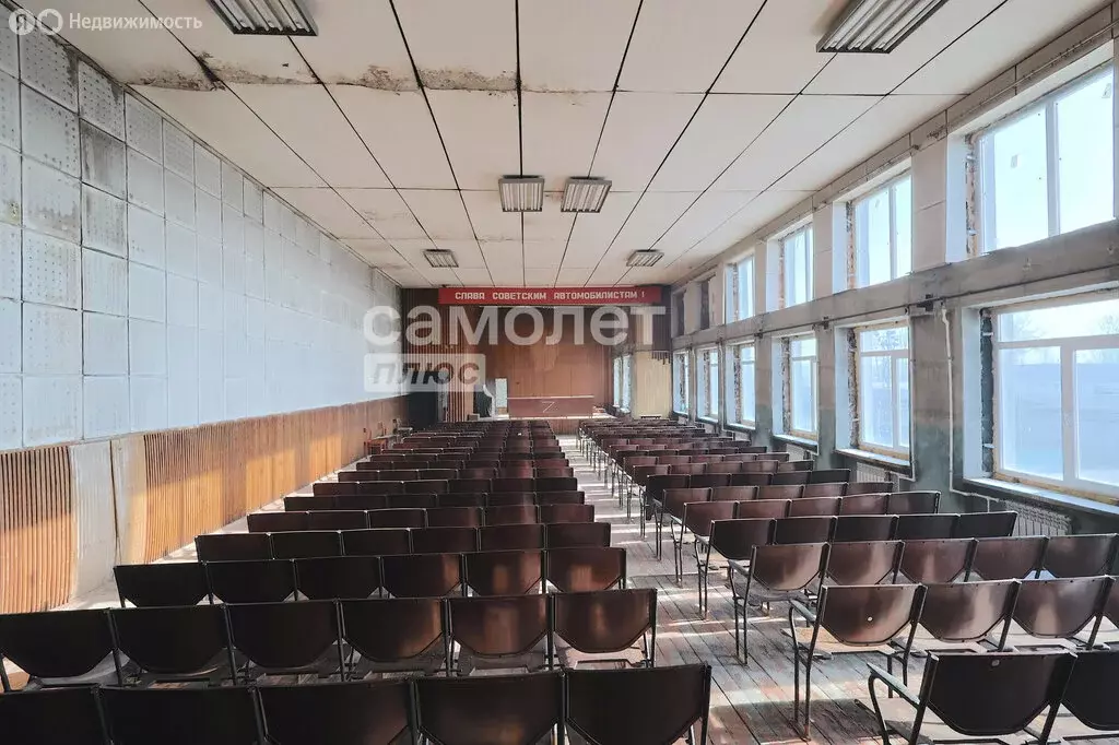 Помещение свободного назначения (1090 м) - Фото 1