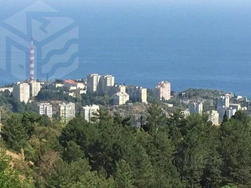 Участок в Крым, Алушта ул. Виноградная, 10/7 (10.0 сот.) - Фото 0