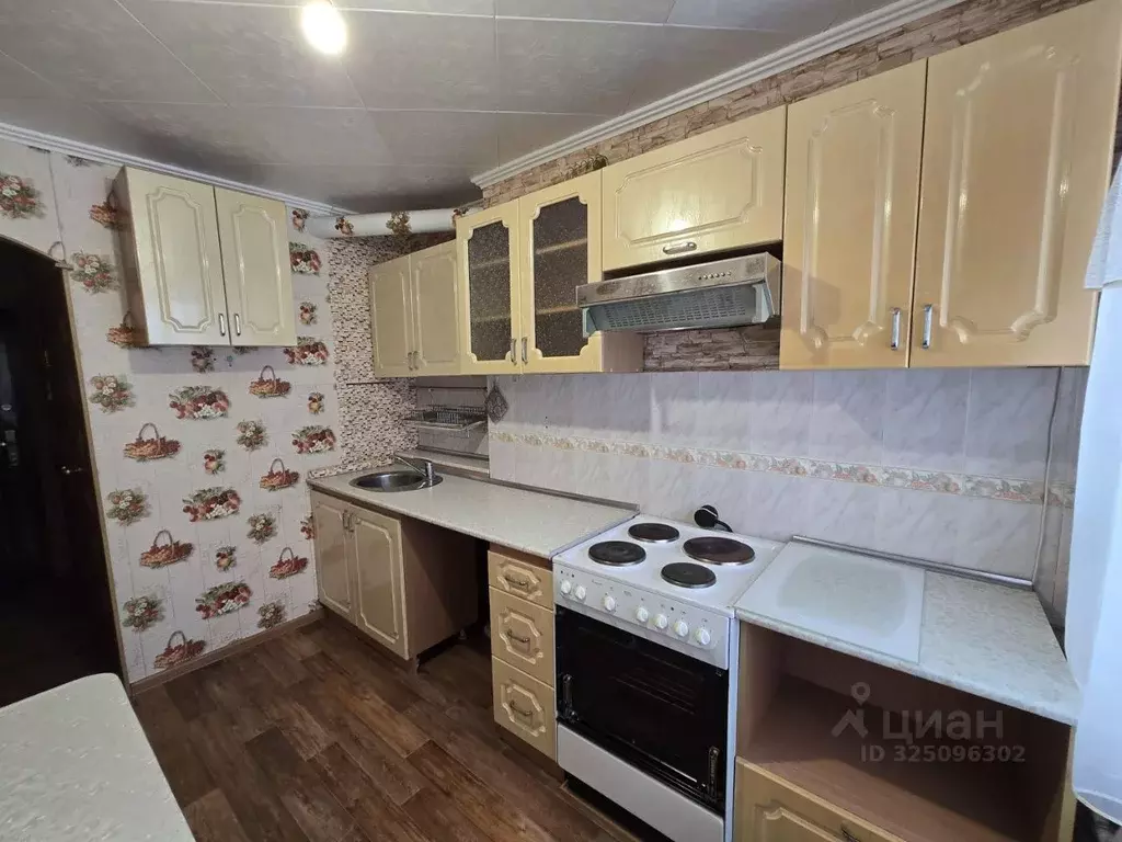 3-к кв. Алтайский край, пос. Сибирский ул. Победы, 8 (59.8 м) - Фото 2