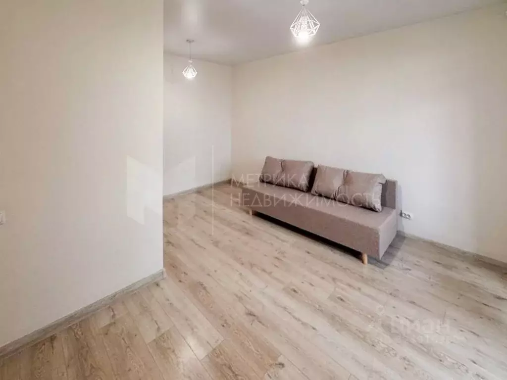 1-к кв. Тюменская область, Тюмень ул. Пожарных и Спасателей, 5к1 (38.5 ... - Фото 1