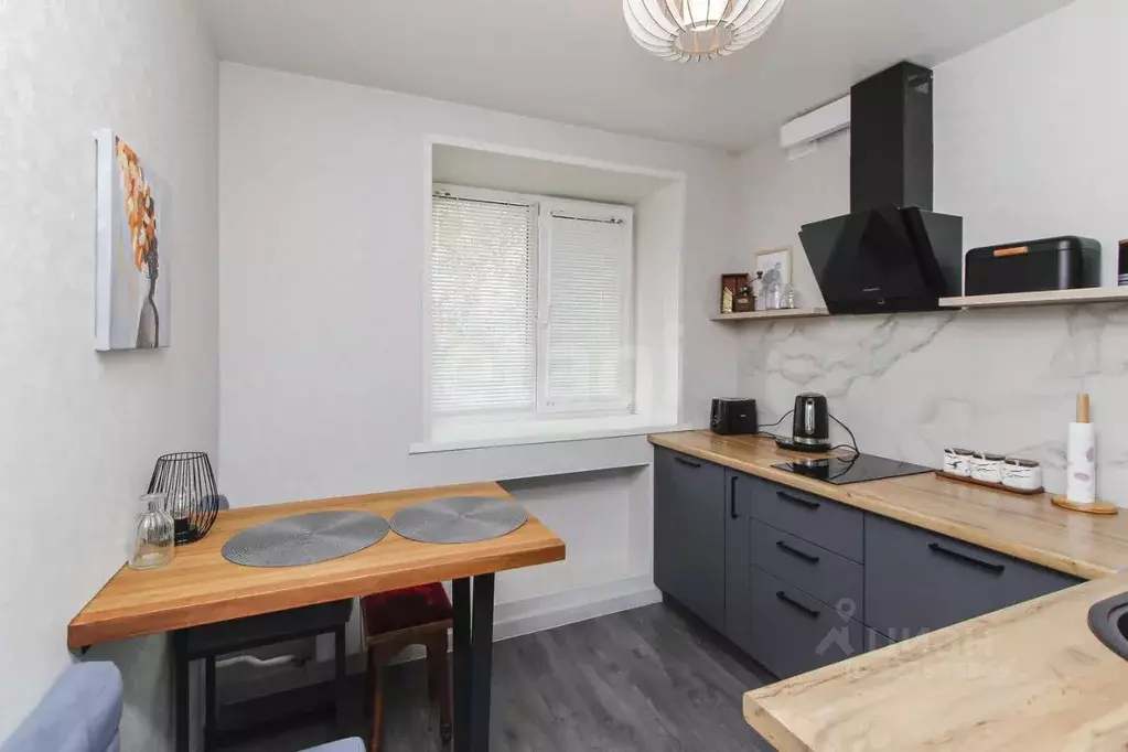 1-к кв. Тюменская область, Тюмень Барнаульская ул., 34 (29.9 м) - Фото 1