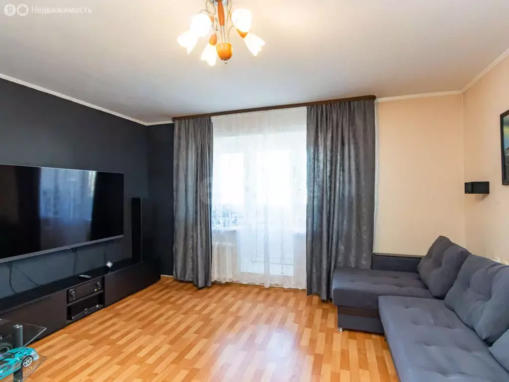 3-комнатная квартира: Тюмень, улица Червишевский Тракт, 94/1 (91.6 м) - Фото 1