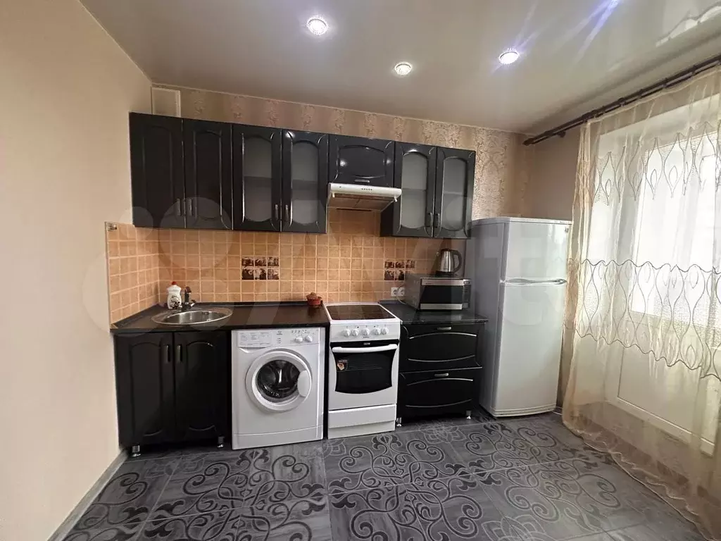 1-к. квартира, 40 м, 10/12 эт. - Фото 1