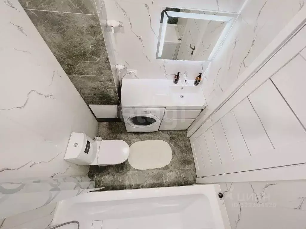 2-к кв. Кировская область, Киров ул. Молодой Гвардии, 102 (40.3 м) - Фото 1