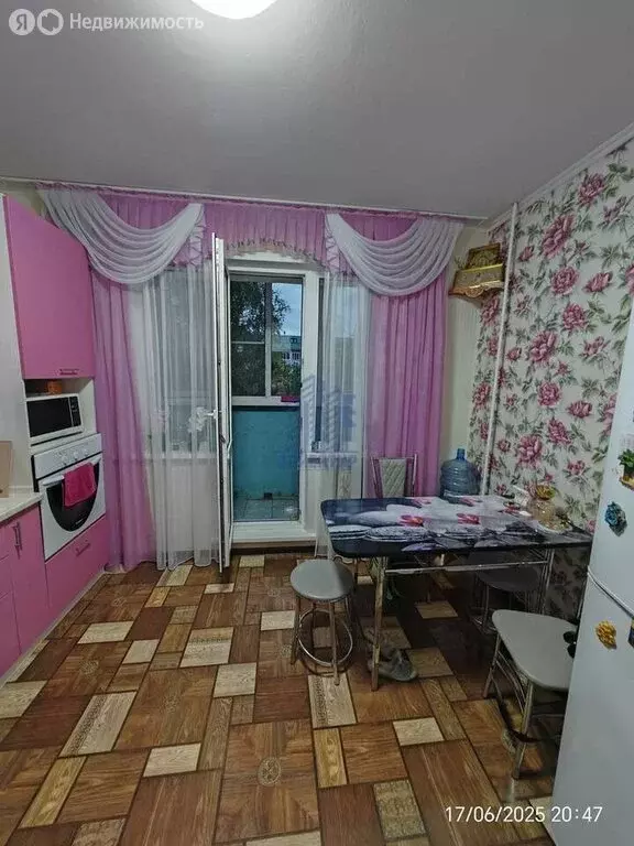 3-комнатная квартира: Новочебоксарск, улица Винокурова, 74 (67 м) - Фото 1