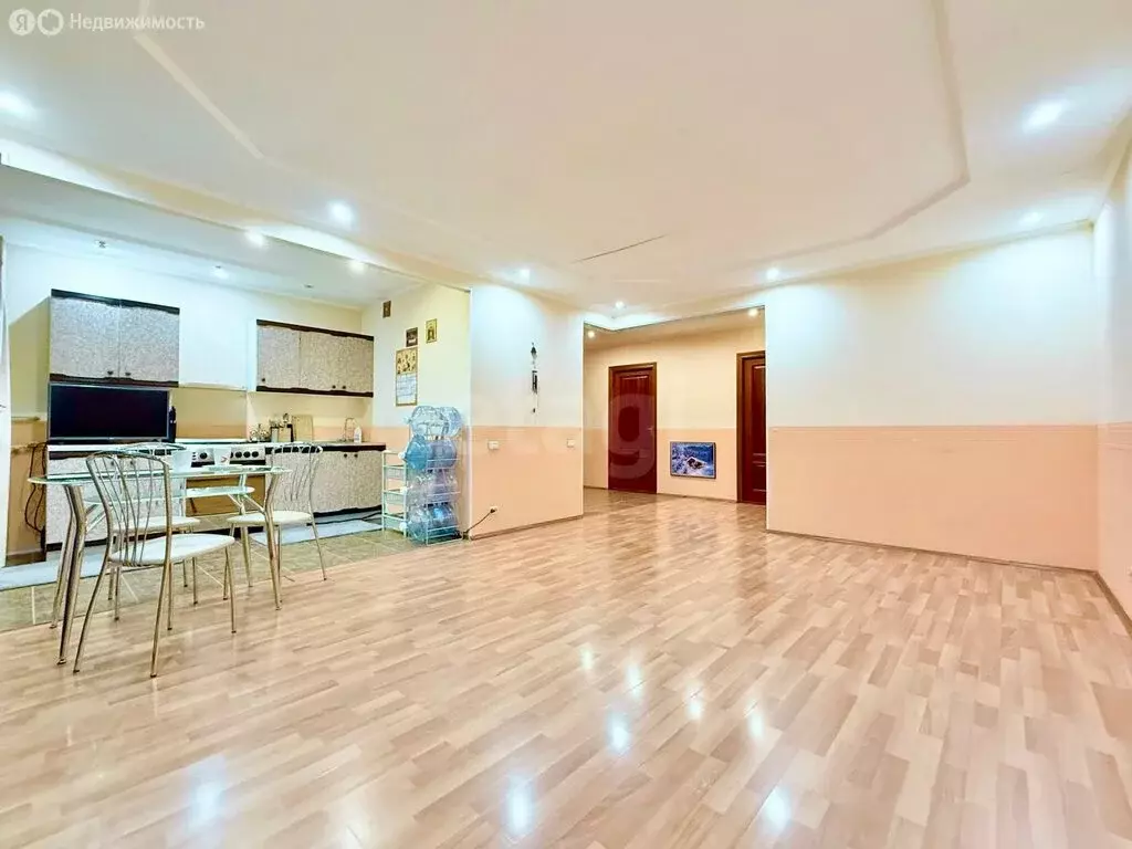 4-комнатная квартира: Череповец, проспект Победы, 175 (78.6 м) - Фото 1