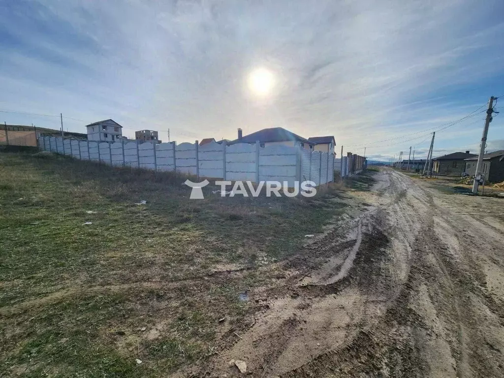 Участок в Крым, Бахчисарайский район, Почтовское с/пос, с. Приятное ... - Фото 2