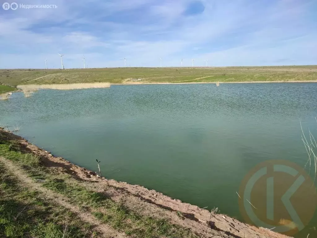 Участок в Черноморский район, село Окунёвка (712 м) - Фото 1