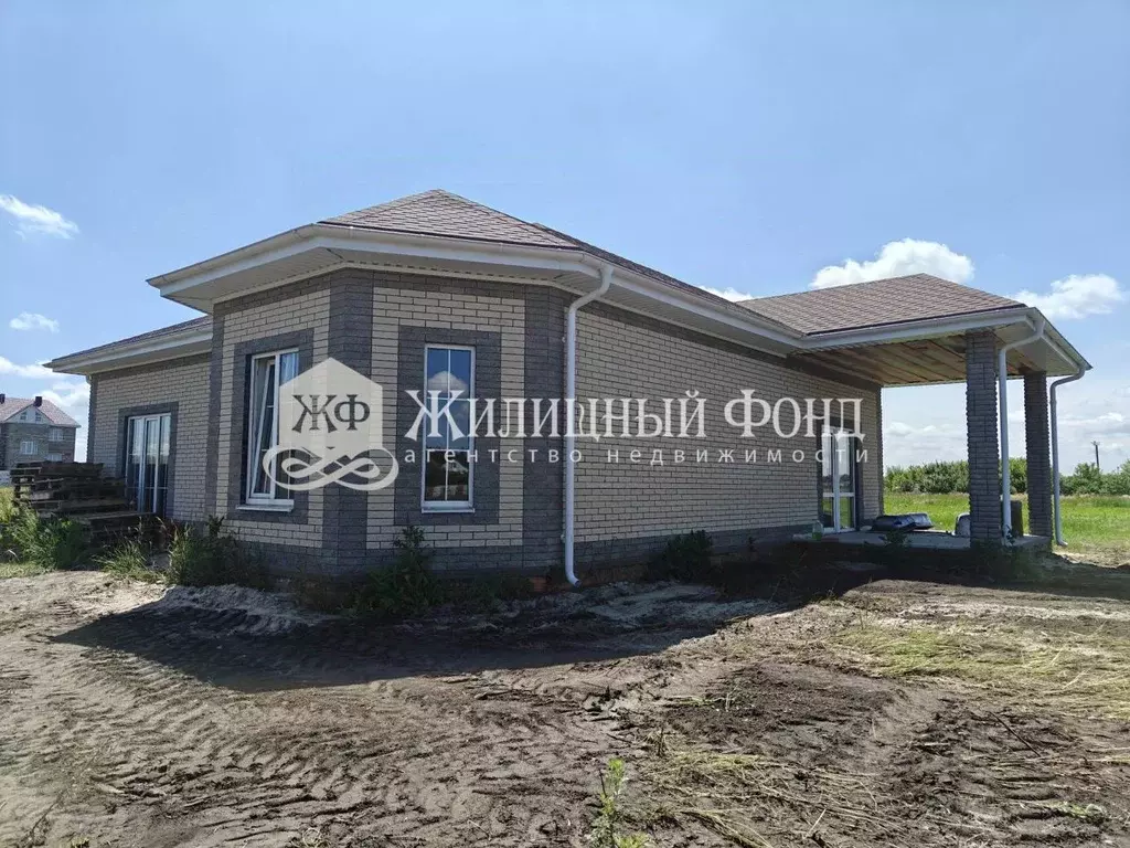 Коттедж в Курская область, Курский район, Рышковский сельсовет, д. ... - Фото 1