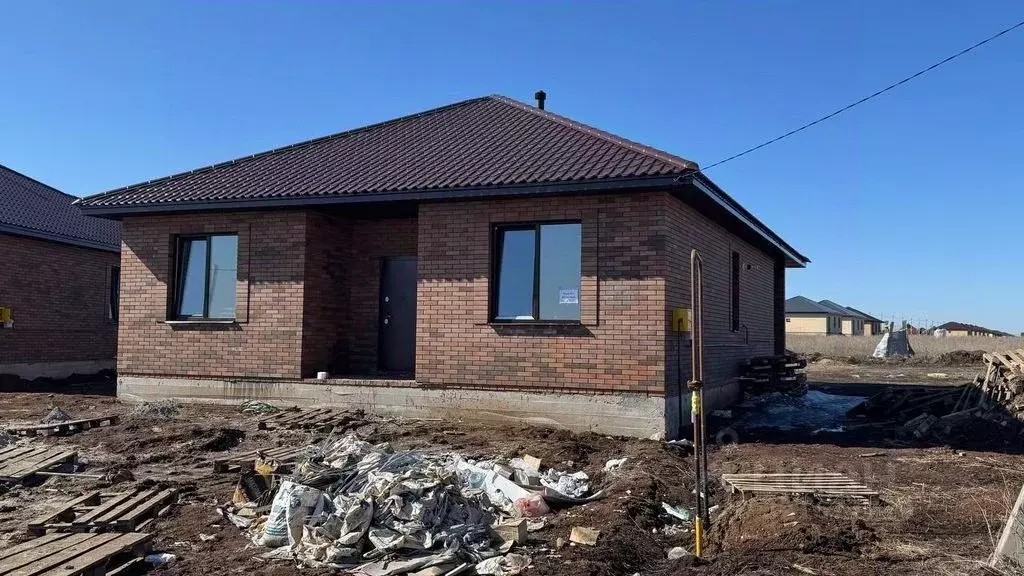 Дом в Оренбургская область, Оренбургский район, с. Благословенка пер. ... - Фото 1