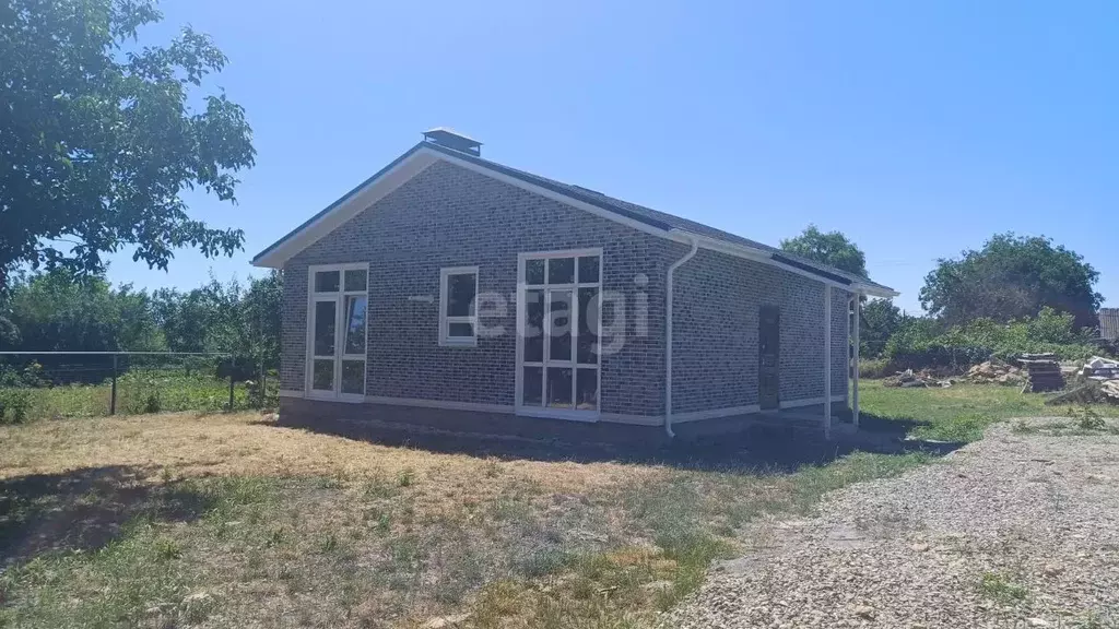 Дом в Ставропольский край, Михайловск Шпаковский район, Заводская ул., ... - Фото 1