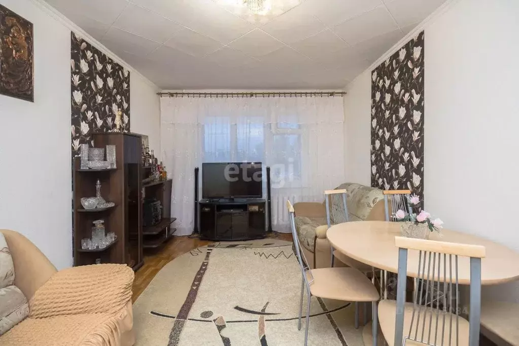 3-к кв. Тюменская область, Тюмень ул. Федюнинского, 5 (68.0 м) - Фото 1