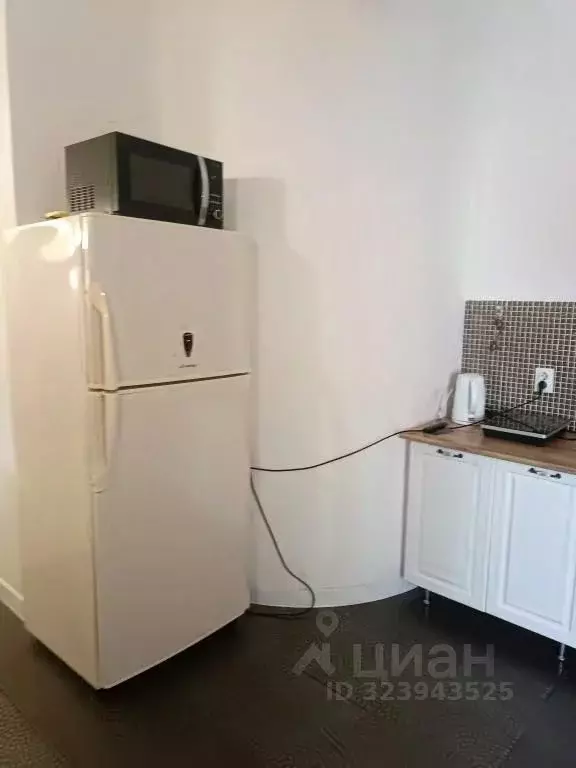 3-к кв. Саха (Якутия), Якутск ул. Пояркова, 19 (85.0 м) - Фото 1