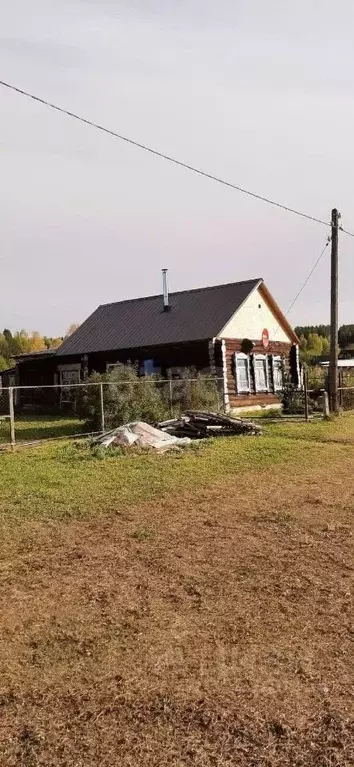 Дом в Свердловская область, Верхнесалдинский муниципальный округ, пос. ... - Фото 0