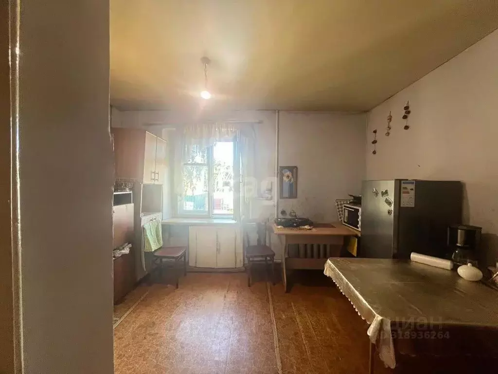 Комната Алтай, Горно-Алтайск ул. Григория Чорос-Гуркина (30.0 м) - Фото 0