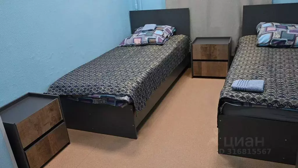 Комната Ямало-Ненецкий АО, Новый Уренгой просп. Губкина, 21Б - Фото 1