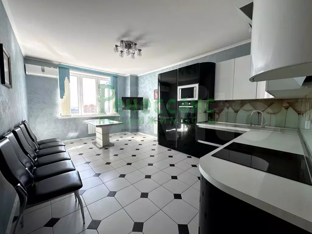 2-к. квартира, 80 м, 14/17 эт. - Фото 1