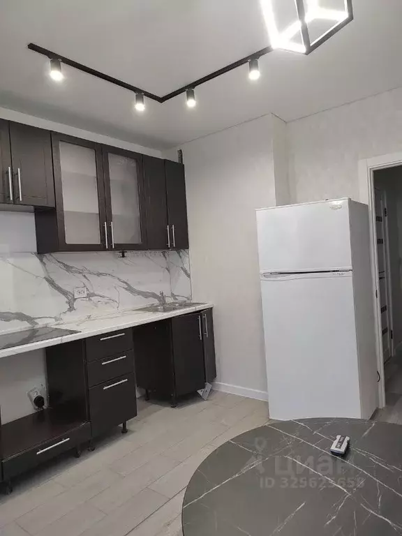 1-к кв. Алтайский край, Барнаул ул. Имени В.Т. Христенко, 3 (35.0 м) - Фото 2