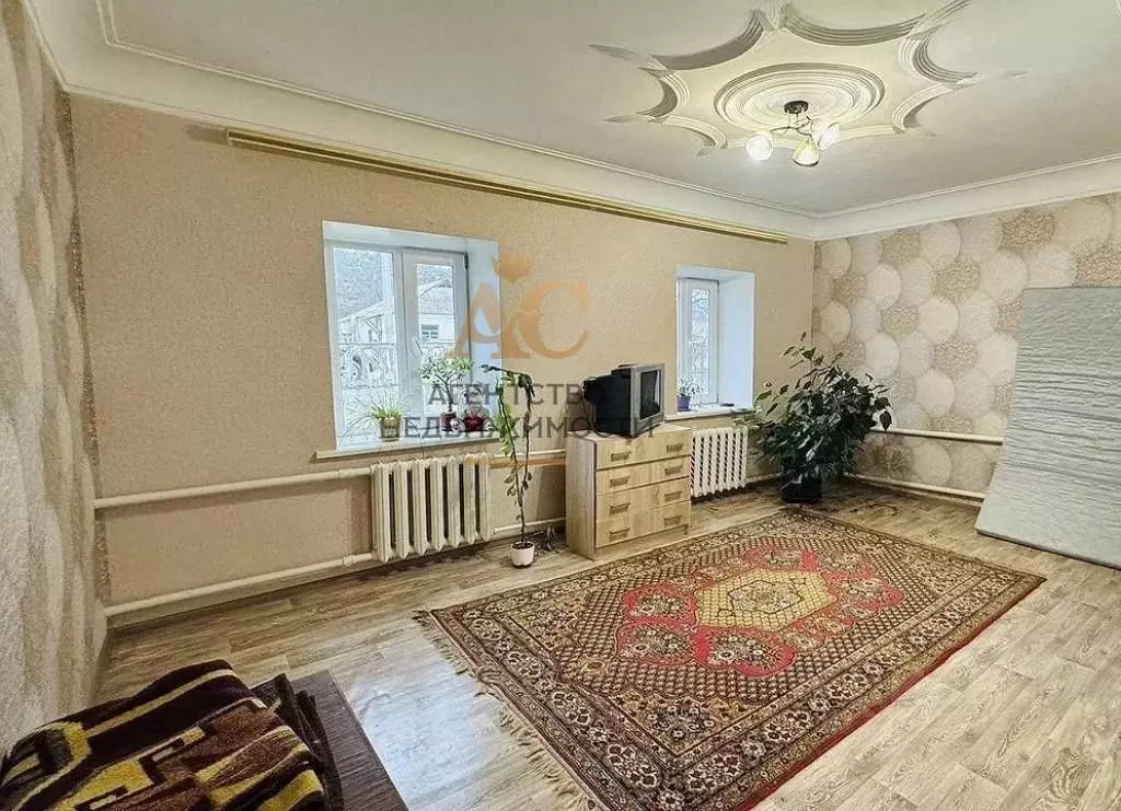 Дом в Крым, Кировский район, с. Абрикосовка ул. Ленина, 10 (77 м) - Фото 0