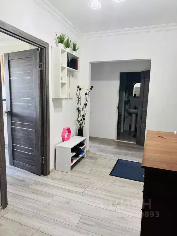 2-к кв. Кабардино-Балкария, Нальчик ул. Тарчокова, 56 (56.0 м) - Фото 1