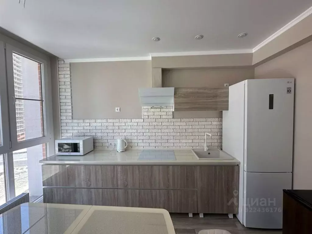 2-к кв. Краснодарский край, Краснодар Новороссийская ул., 90 (54.0 м) - Фото 2