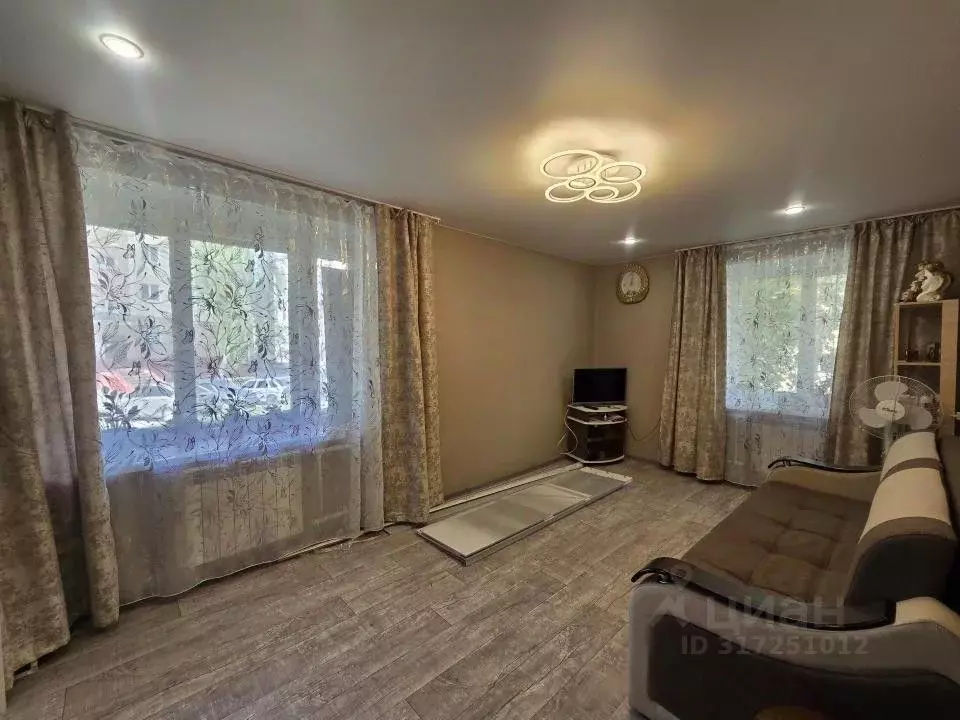 1-к кв. Татарстан, Зеленодольск ул. Татарстан, 32 (30.6 м) - Фото 0