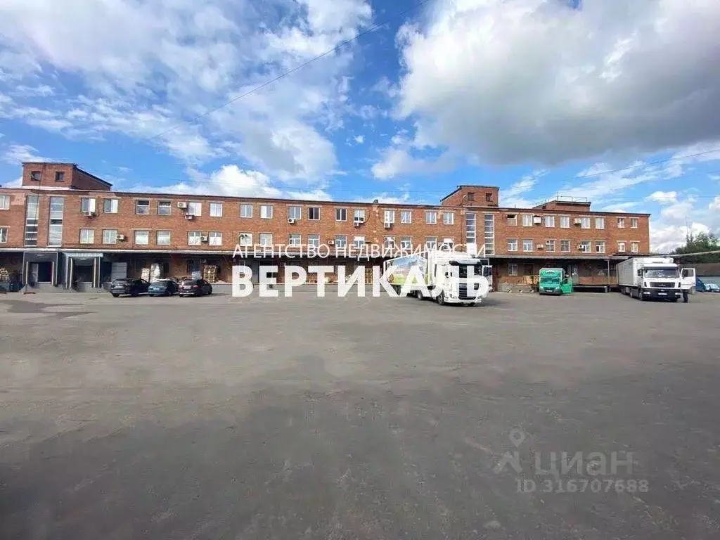 Склад в Московская область, Реутов Фабричная ул., 5В (227 м) - Фото 1