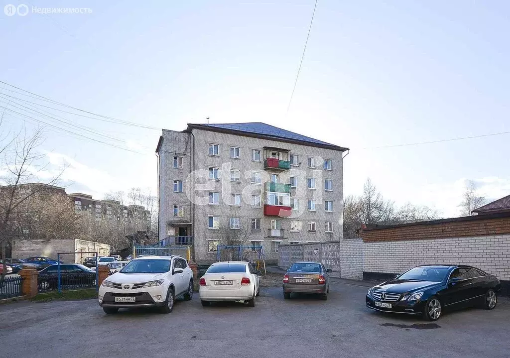 1-комнатная квартира: Тюмень, улица Молодогвардейцев, 81 (40 м) - Фото 1