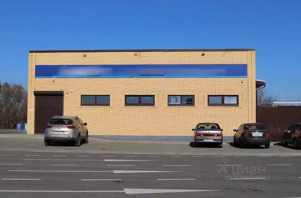 Помещение свободного назначения в Ростовская область, Сальск Трактовая ... - Фото 1