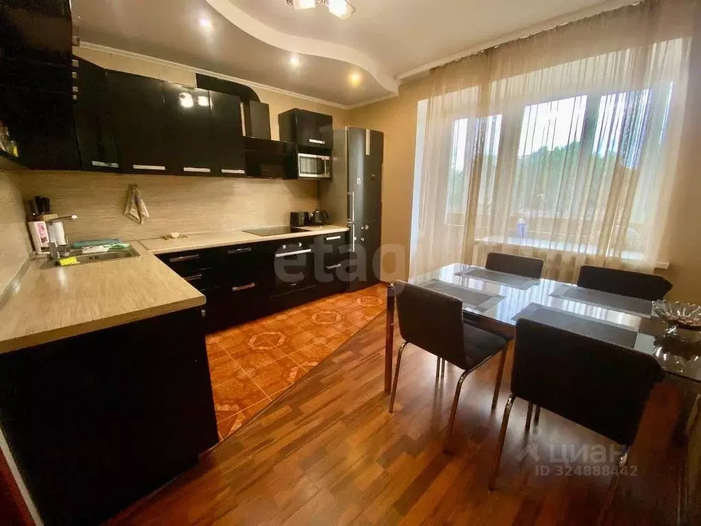 2-к кв. Тюменская область, Тюмень ул. Тимирязева, 130 (65.0 м) - Фото 1