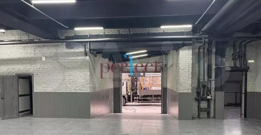 Предлагаем в аренду автосервис 340 м2 (1 этаж) автокластера по адресу: ... - Фото 1