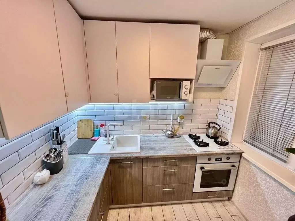 4-к кв. Белгородская область, Старый Оскол Лебединец мкр, 17 (60.32 м) - Фото 1