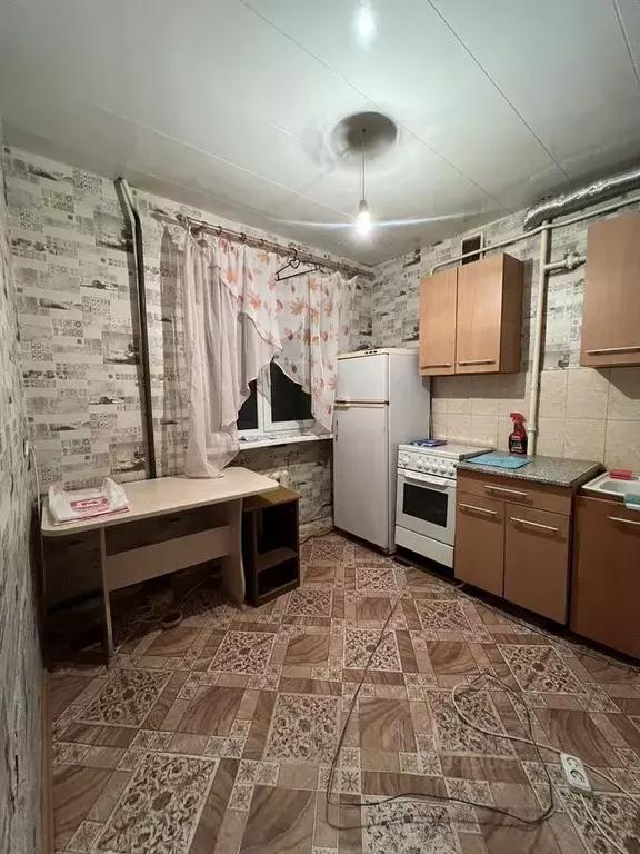 2-к кв. Волгоградская область, Волгоград ул. Маршала Еременко, 136 ... - Фото 0