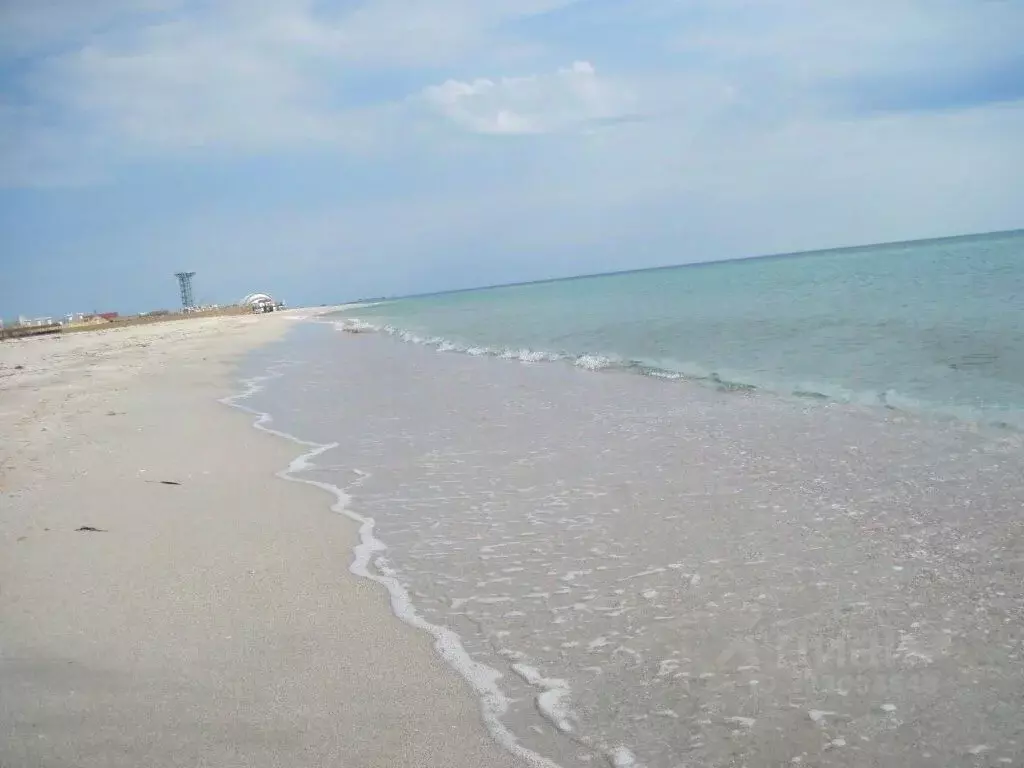 Участок в Крым, Сакский район, Штормовское с/пос, с. Поповка  (6.0 ... - Фото 1