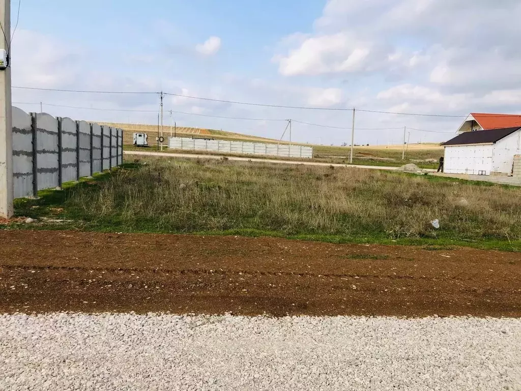 Участок в Севастополь с. Осипенко, ул. Ветеранов (4.0 сот.) - Фото 1