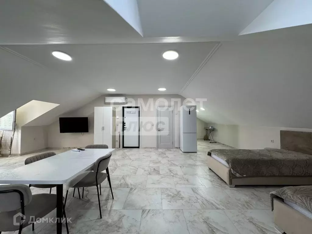 Продаётся 1-к квартира, 70.5 м - Фото 0