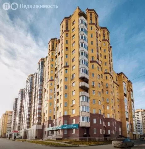 2-комнатная квартира: Тюмень, улица Мельникайте, 138а (63 м) - Фото 1