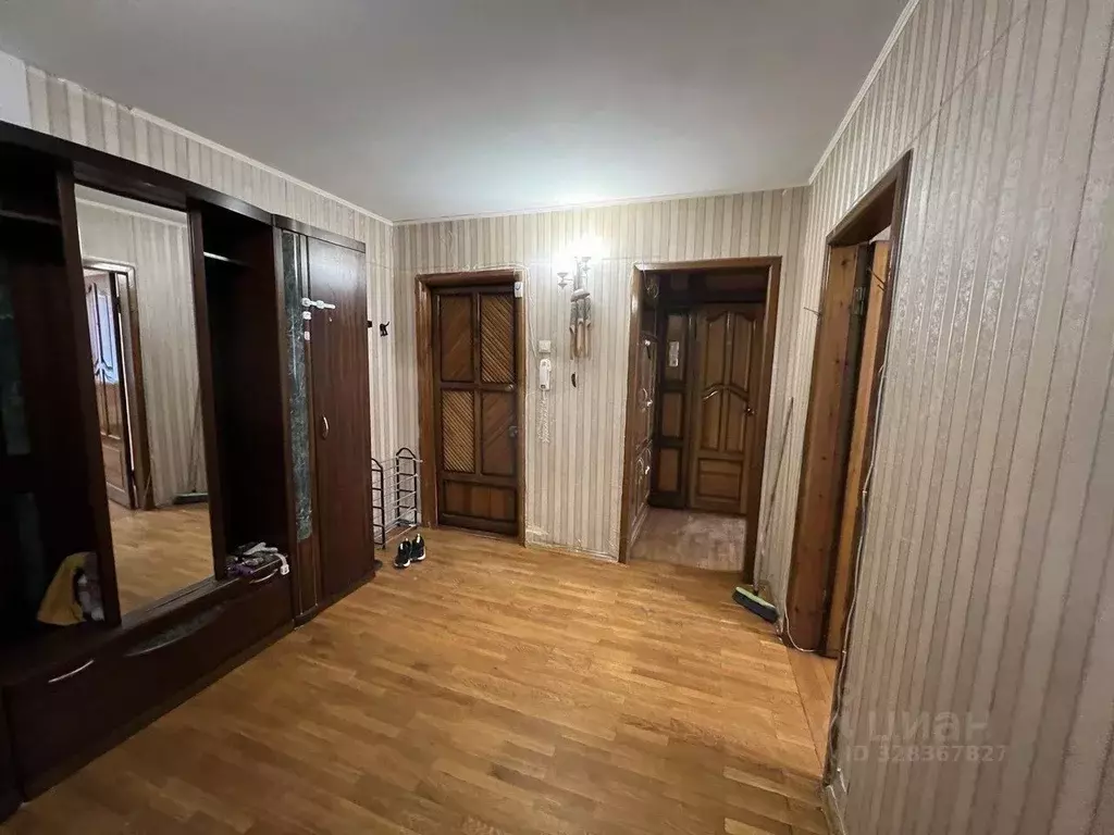 3-к кв. Самарская область, Кинель Украинская ул., 83 (70.0 м) - Фото 1