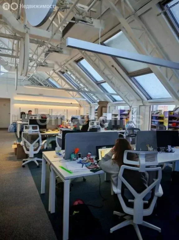 Офис (1019.6 м) - Фото 1