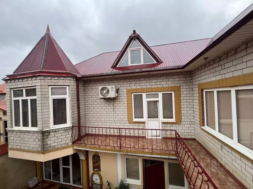 Дом в Дагестан, Махачкала ул. Героев Дагестана, 82 (337 м) - Фото 0