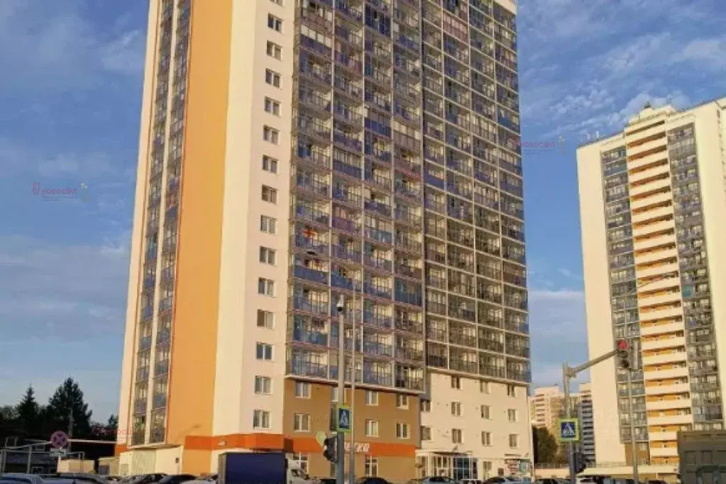 Студия Свердловская область, Екатеринбург ул. Рощинская, 26 (28.0 м) - Фото 1