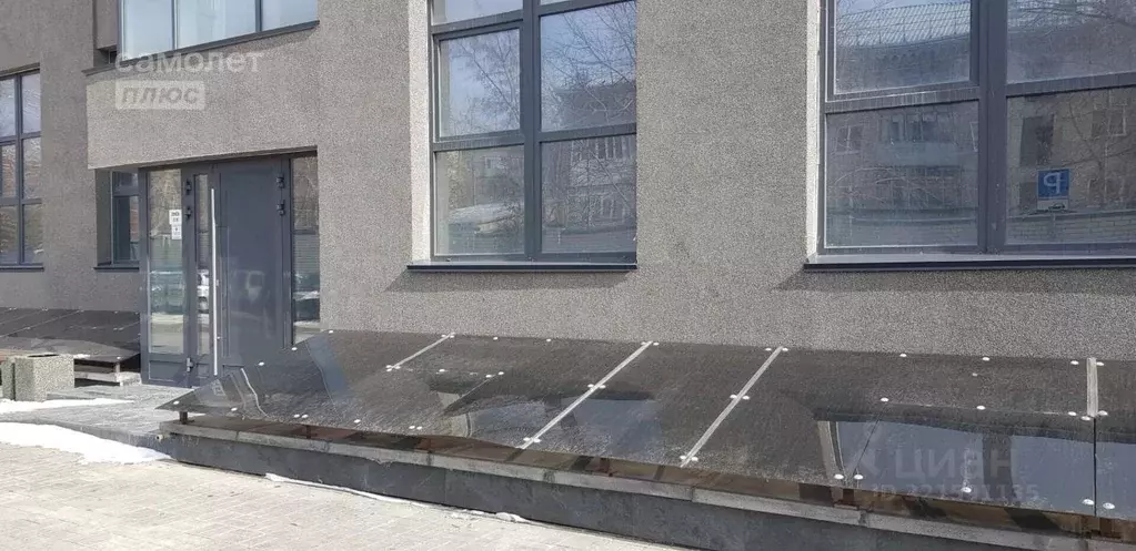 Помещение свободного назначения в Алтайский край, Барнаул ул. 1905 ... - Фото 1