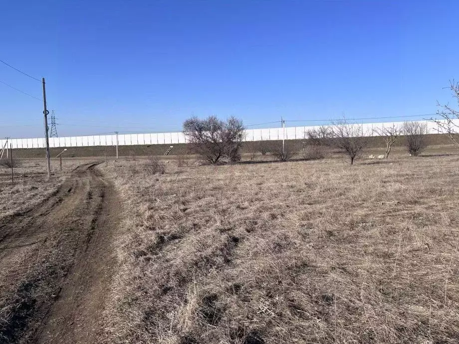 Участок в Крым, Симферопольский район, Трудовское с/пос, пос. Айкаван, ... - Фото 1