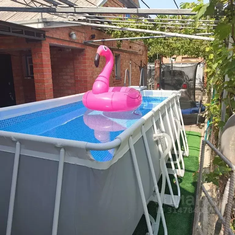 Дом в Краснодарский край, Ейск ул. Короленко, 2 (80 м) - Фото 1