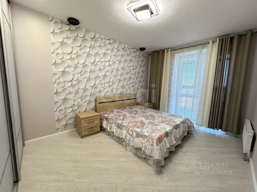 3-к кв. Татарстан, Казань ул. Братьев Касимовых, 35 (90.0 м) - Фото 1