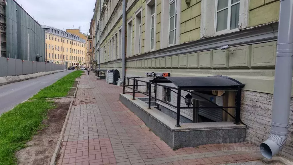 Торговая площадь в Санкт-Петербург Миллионная ул., 4/1 (434 м) - Фото 0