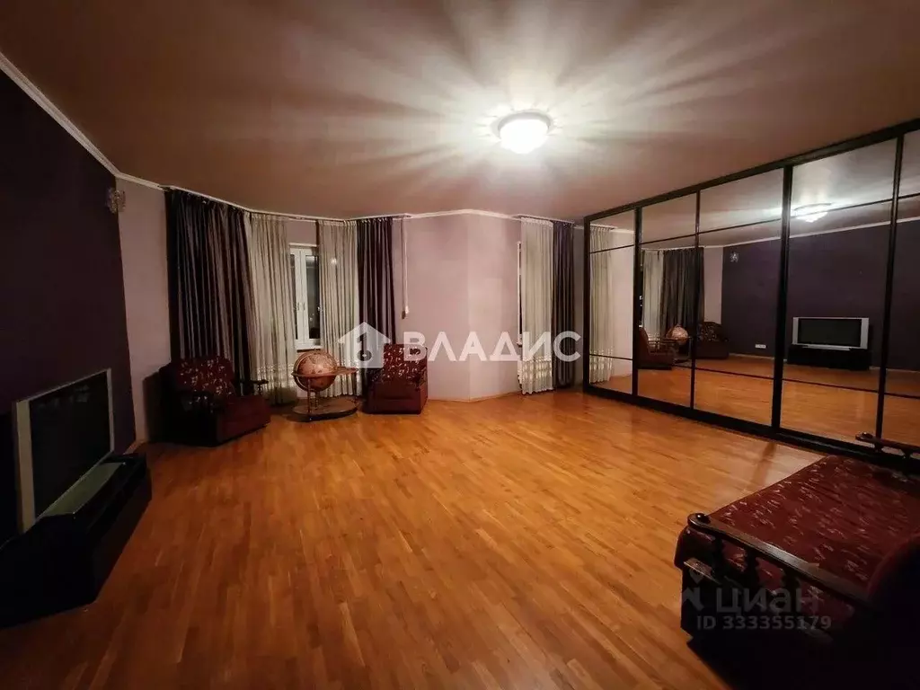 3-к кв. Москва ул. Короленко, 5 (125.0 м) - Фото 1