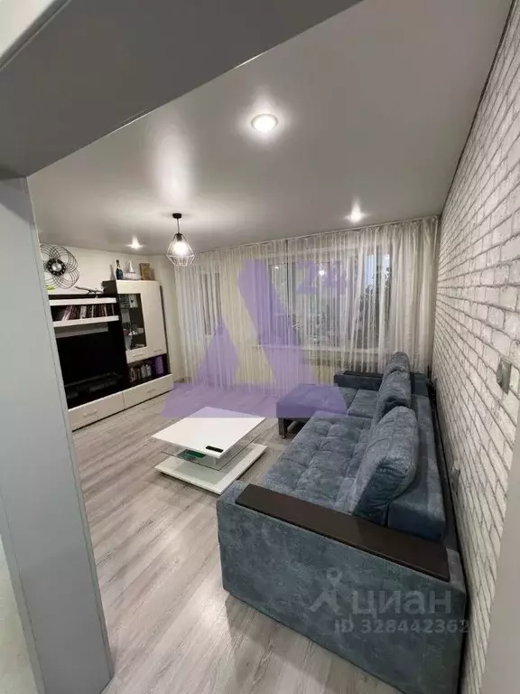 3-к кв. Алтай, Горно-Алтайск ул. Гастелло, 2 (71.8 м) - Фото 1